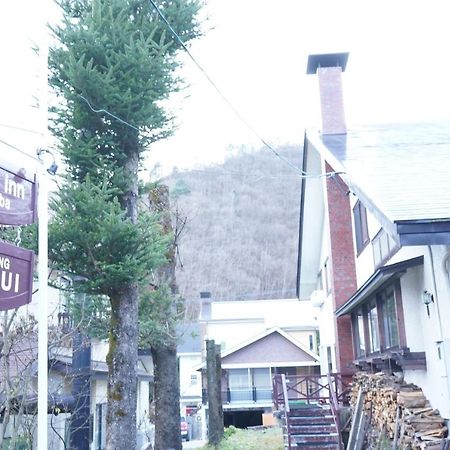 Guest House Wind Inn Hakuba Esterno foto